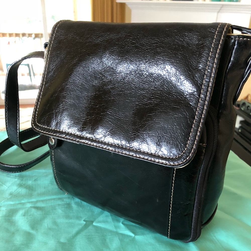 Leather crossbody bag
